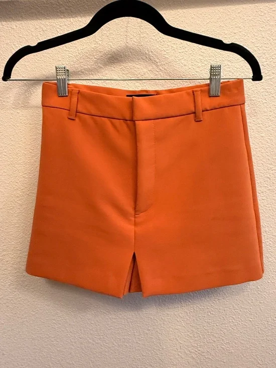 Suit set: High-Waist Tailored Skort and Cropped Blazer - Picture 6 of 8